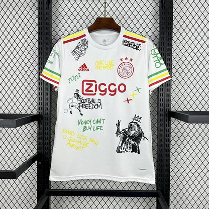 Ajax Amsterdam Bob Marley maillot foot 2025 2026